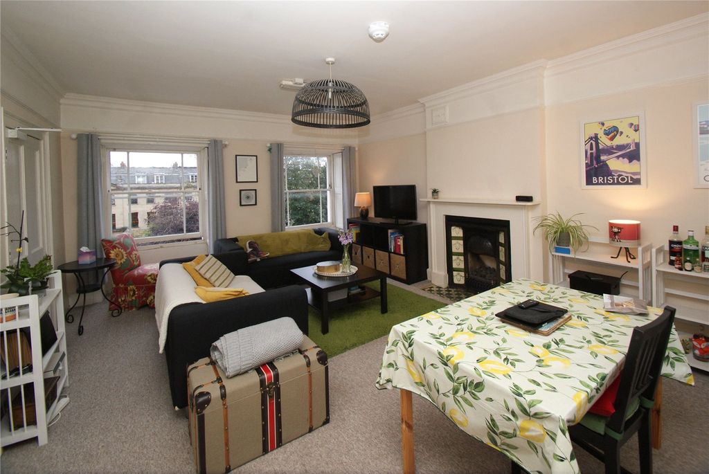 Property photo 2 of 7 Picture No. 09