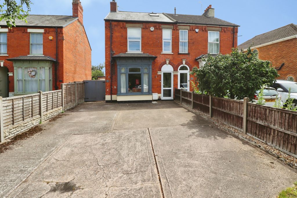 Property photo 1 of 25