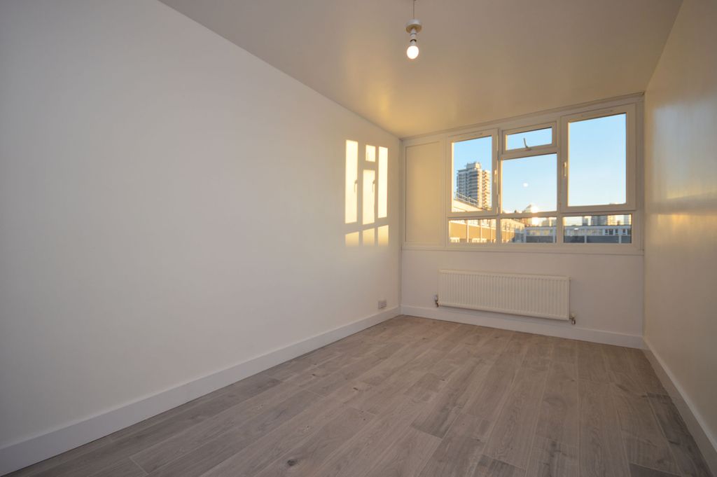 Property photo 1 of 11 2 Double Bedroom Apartment To Rent