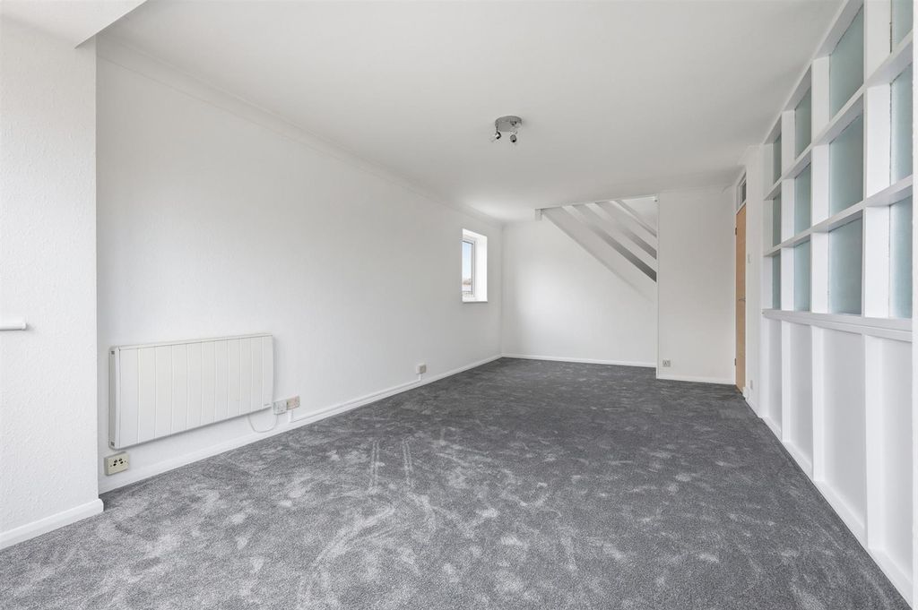 Property photo 3 of 13 11_Img_2631.Jpg