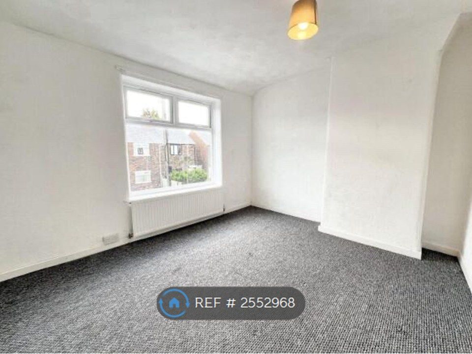 Property photo 1 of 4