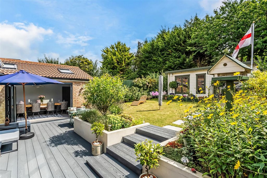 Property photo 2 of 56 12-Hatherwood-16.Jpg