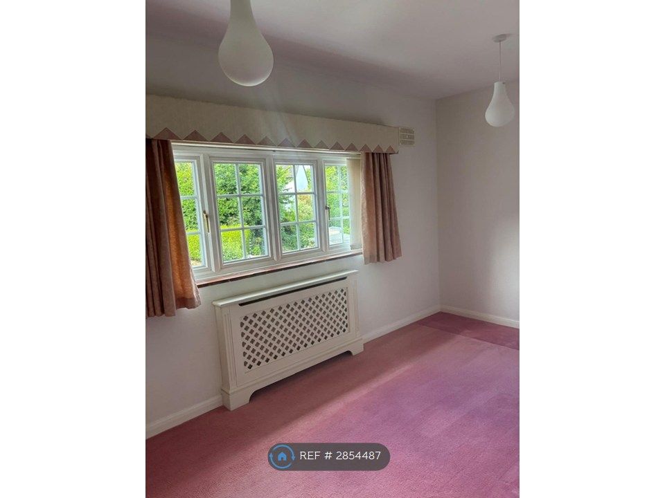 Property photo 3 of 15 Bedroom 2
