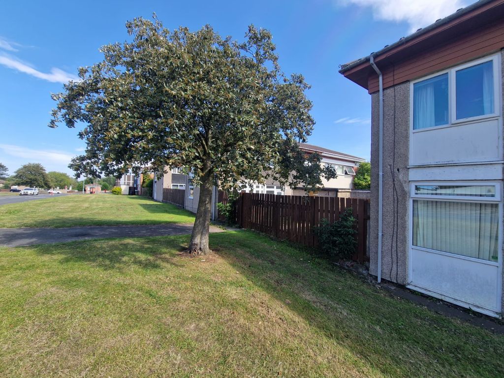 Property photo 2 of 14