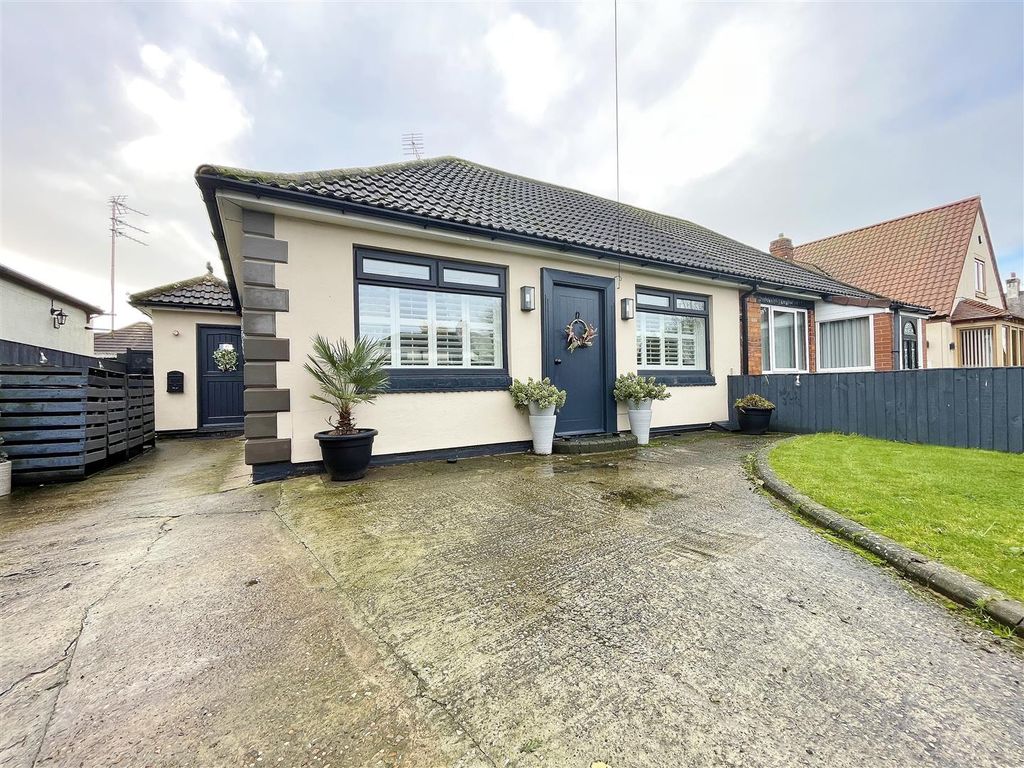 Property photo 1 of 33 Front External