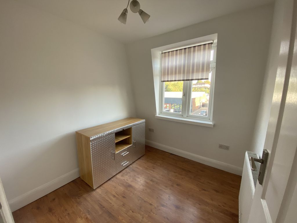 Property photo 3 of 7 Gallery