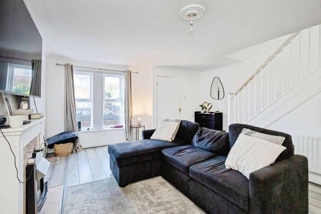 Property photo 2 of 13 Pbox-Img.Jpg