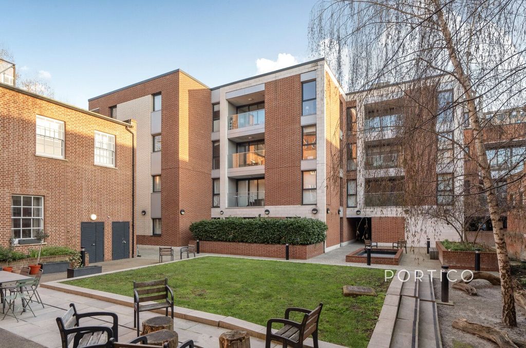 Property photo 1 of 16 Picture No. 24