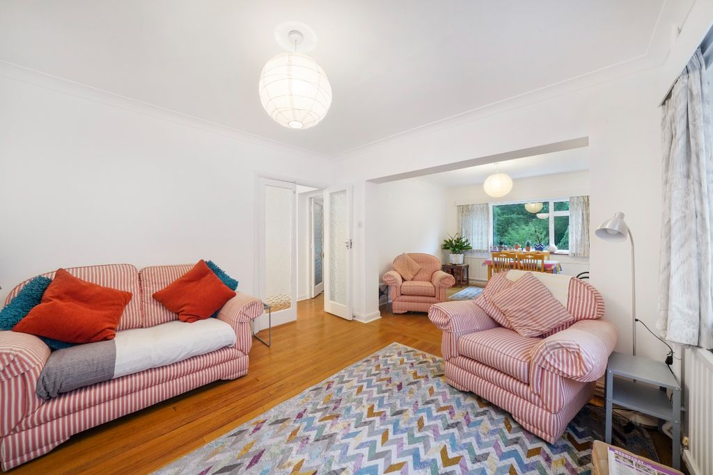 Property photo 3 of 12 5184893