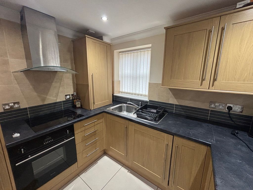 Property photo 2 of 5