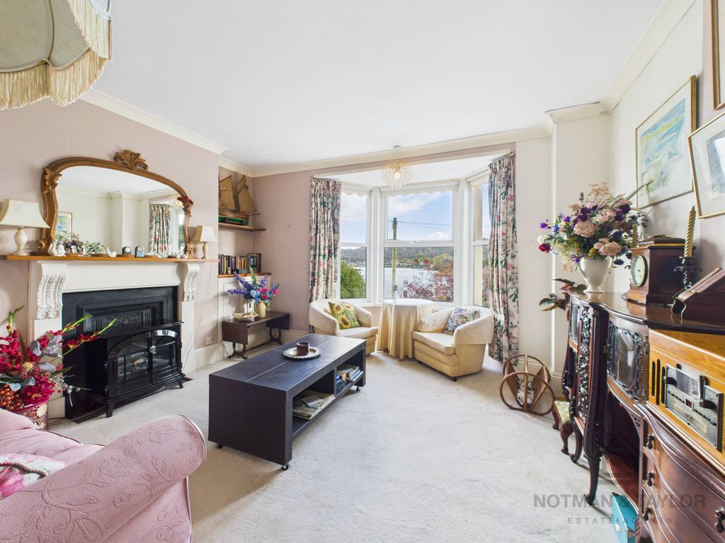 Property photo 3 of 24