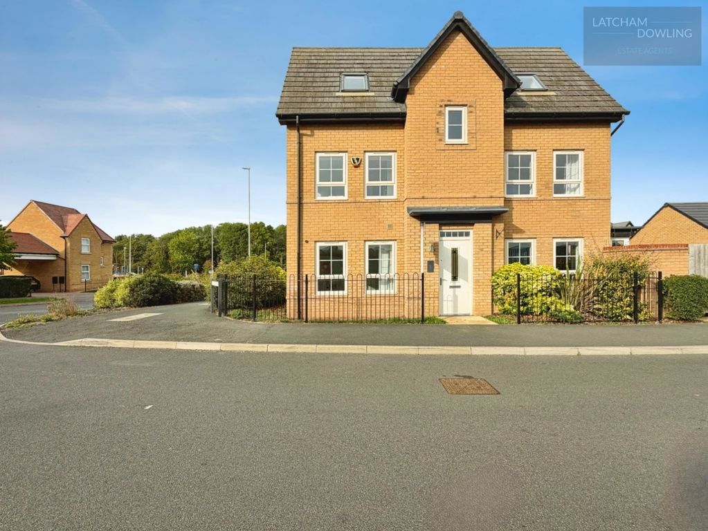 Property photo 1 of 29 Outside