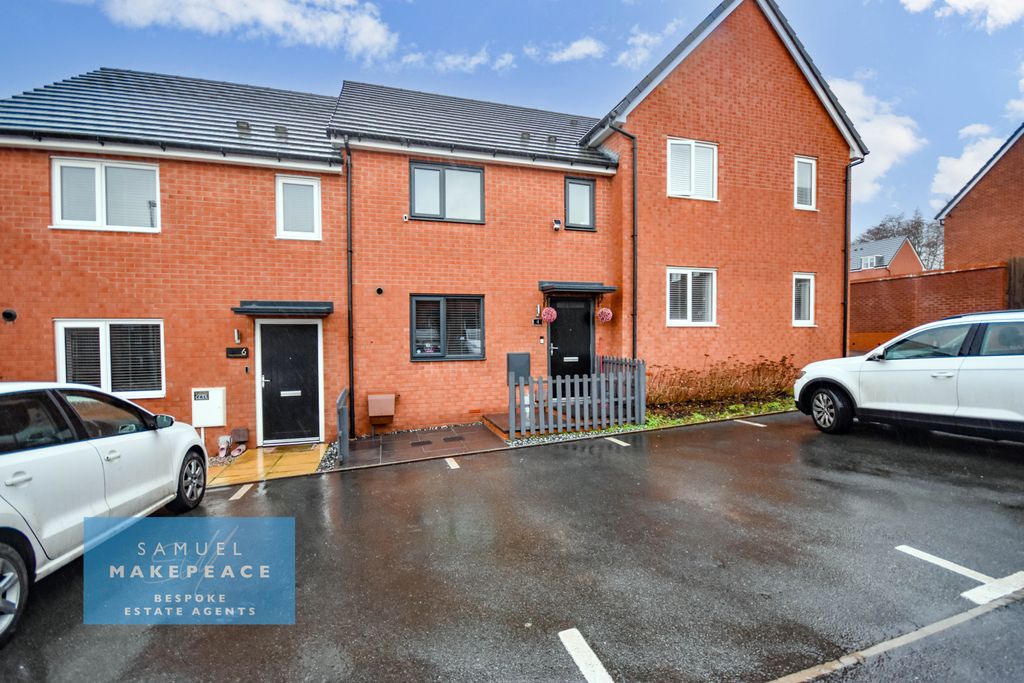 Property photo 1 of 18 Three Bedroom Mews Property With Allocated Parking And Modern Finishes