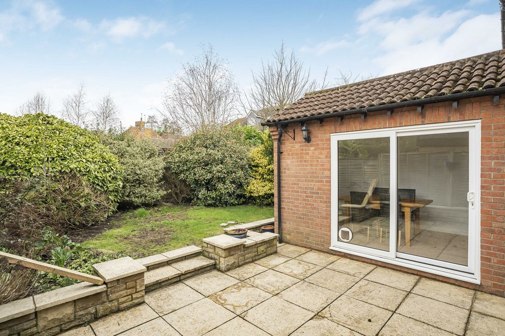 Property photo 3 of 14