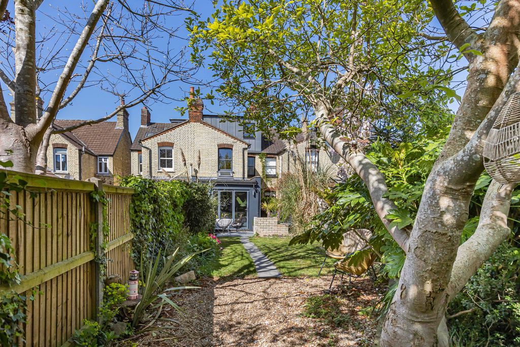 Additional image 15 of 4 bed terraced house for saleBearton Road, Hitchin SG5
