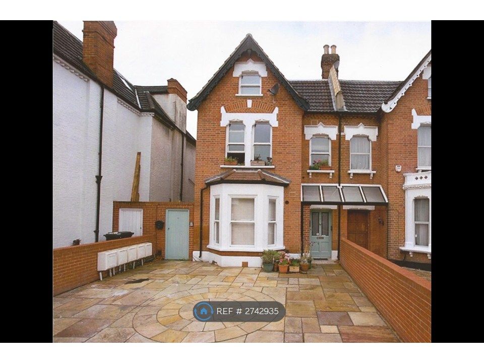 Property photo 2 of 5 Outside