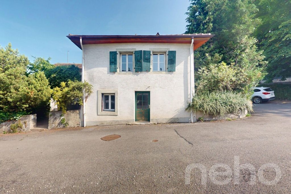 Property photo 2 of 12