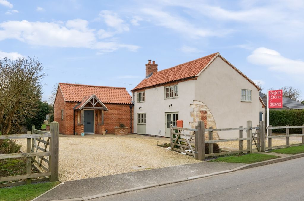 Property photo 2 of 26 1248186 (1)