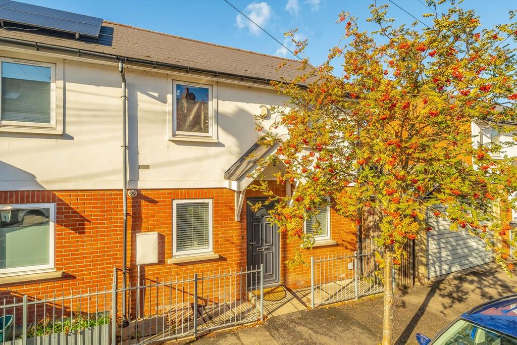 Property photo 1 of 7