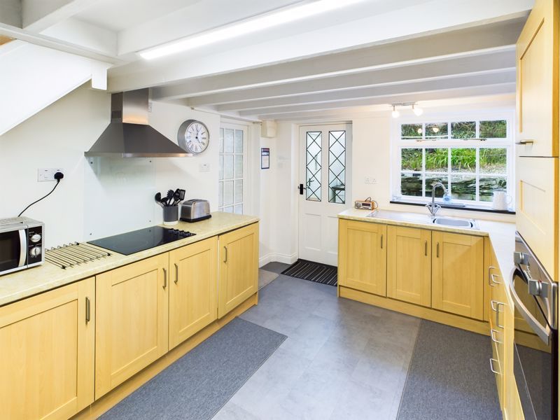 Property photo 2 of 15 Kitchen