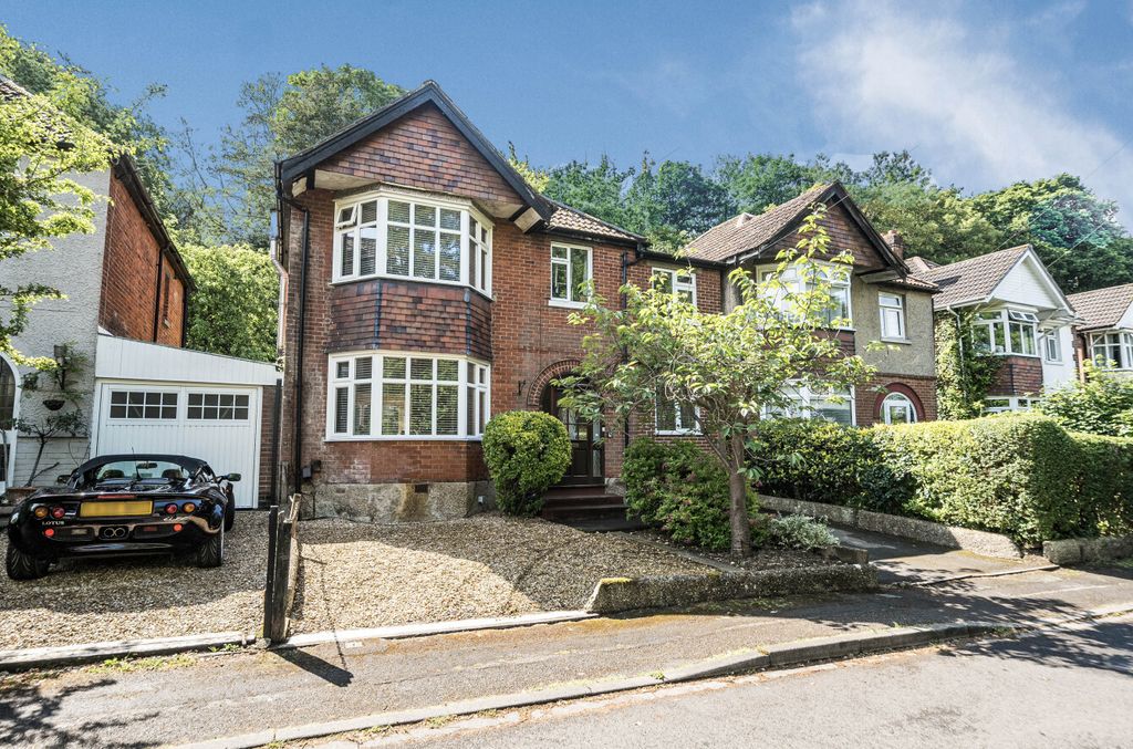 Property photo 1 of 14 1305308-1-6842B59...