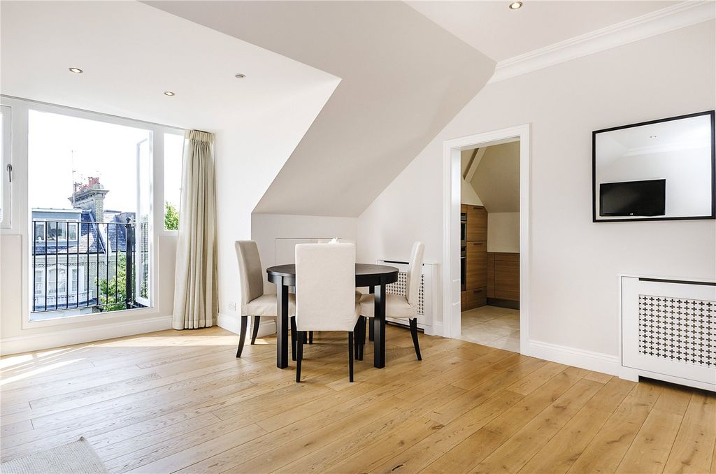 Property photo 2 of 21 Picture No. 02