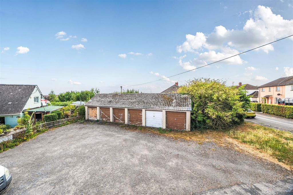 Property photo 1 of 7 1-6A73~4.Jpg