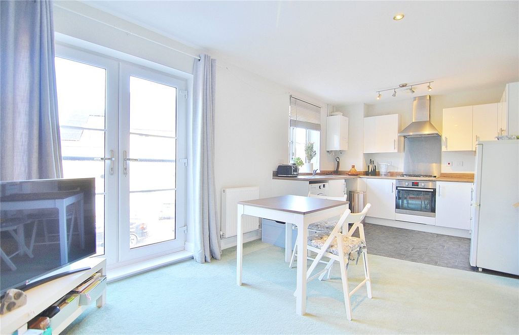 Property photo 3 of 12 Picture No. 14