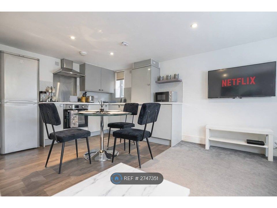 Property photo 2 of 12 Dining Area