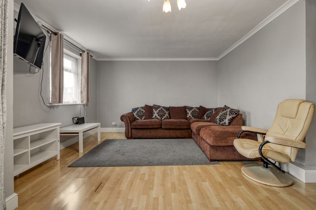 Property photo 1 of 29