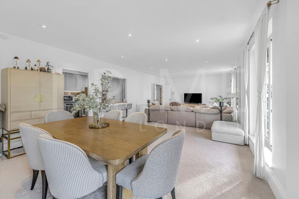 Property photo 3 of 10 Dining2.Jpg