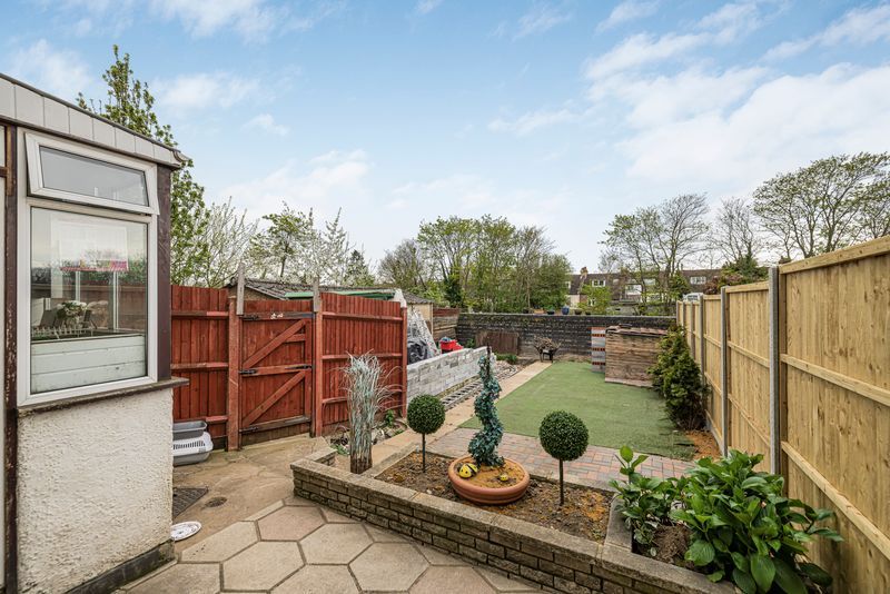 Property photo 3 of 10 3