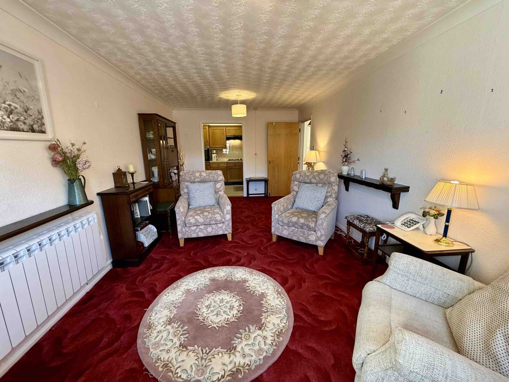 Property photo 3 of 12 Gallery
