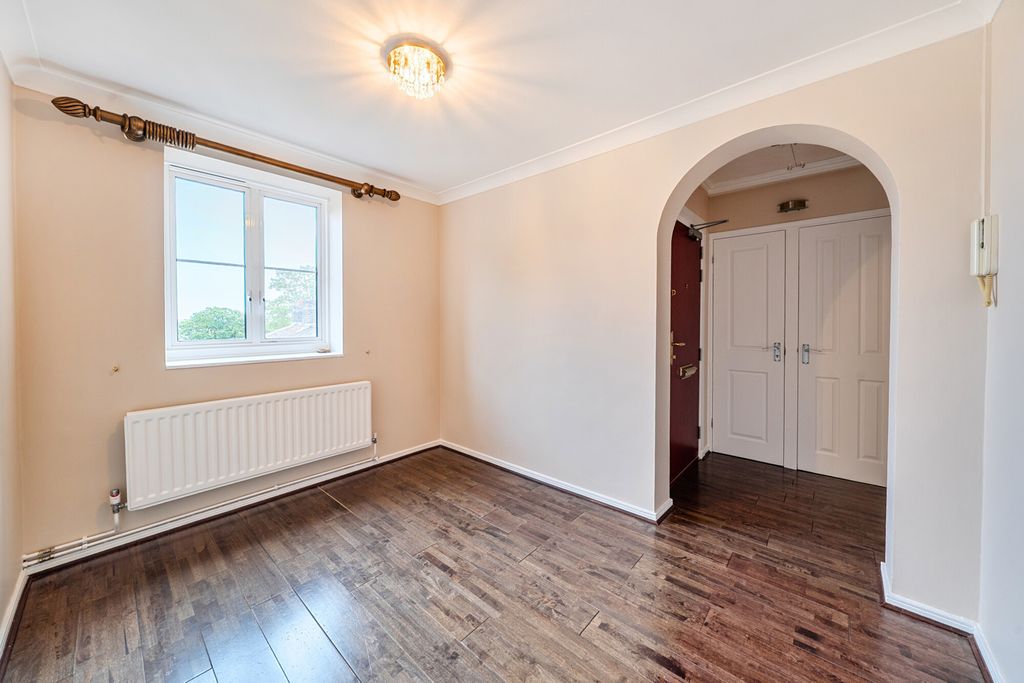 Property photo 3 of 18 1526223  (5).Jpg