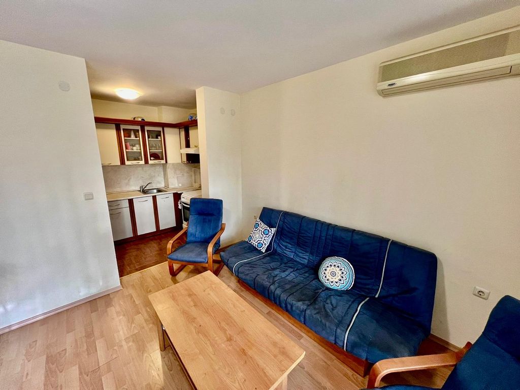 Property photo 3 of 14