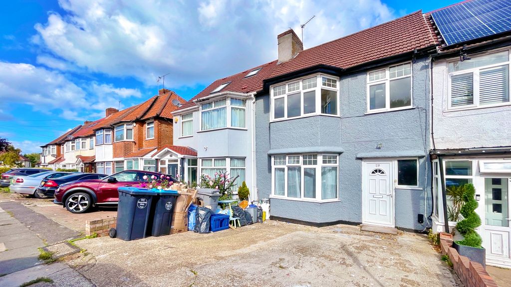 Property photo 2 of 27