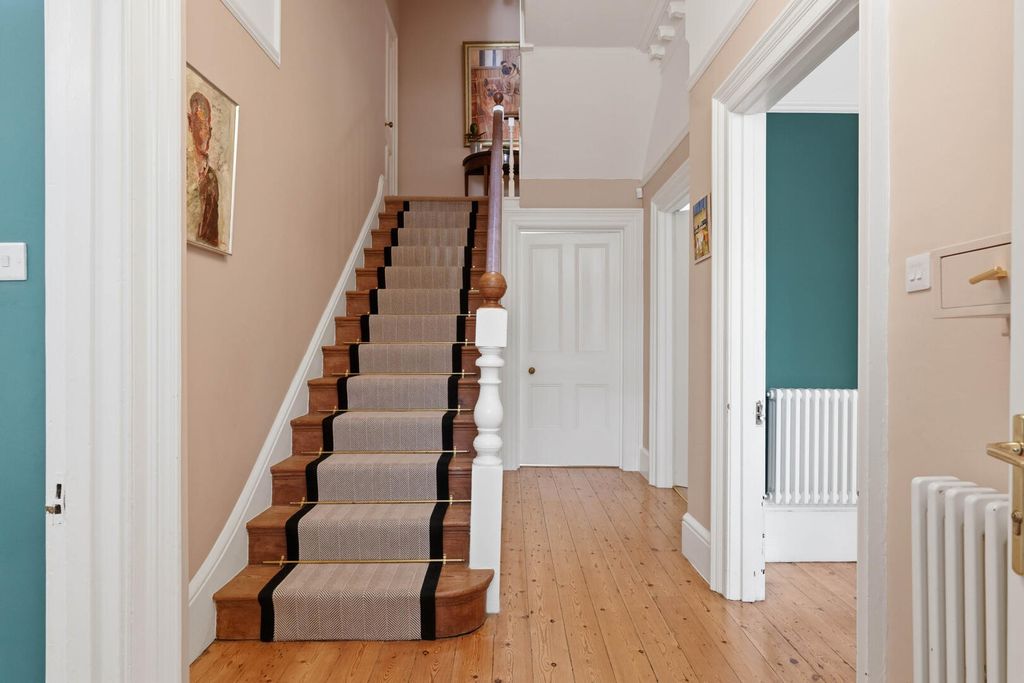 Property photo 3 of 55 Hallway