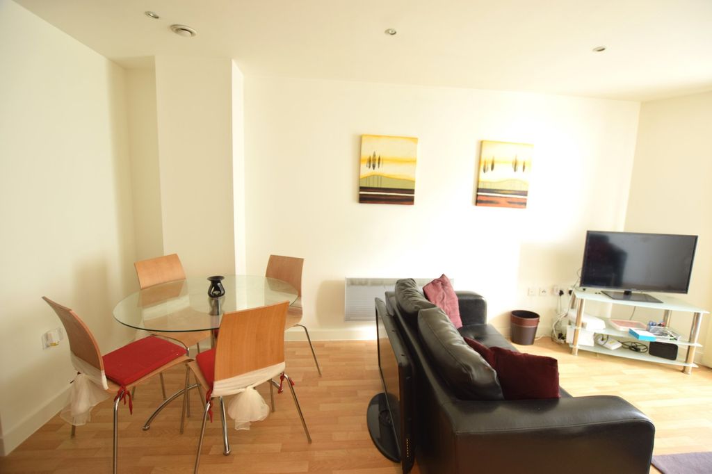 Property photo 1 of 5