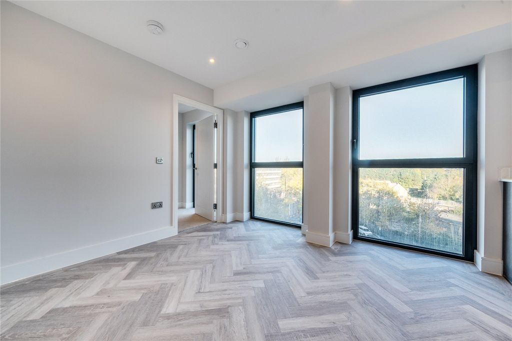 Property photo 2 of 14 Picture No. 06