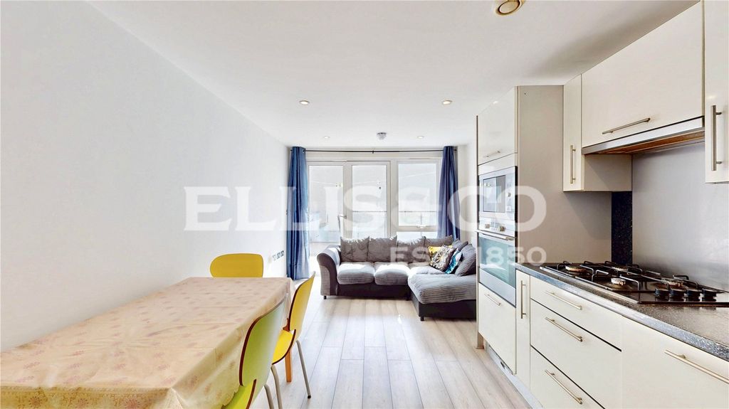 Property photo 2 of 14 Picture No. 12