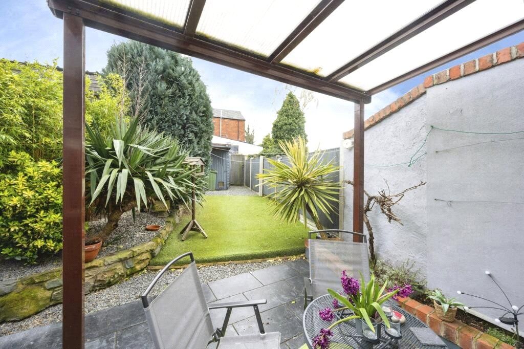 Property photo 2 of 19 Garden