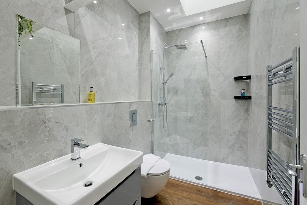 Property photo 3 of 15 Woodbery 66-4-5923