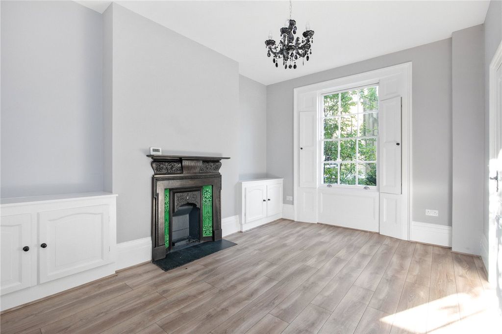 Property photo 2 of 12 Picture No. 04