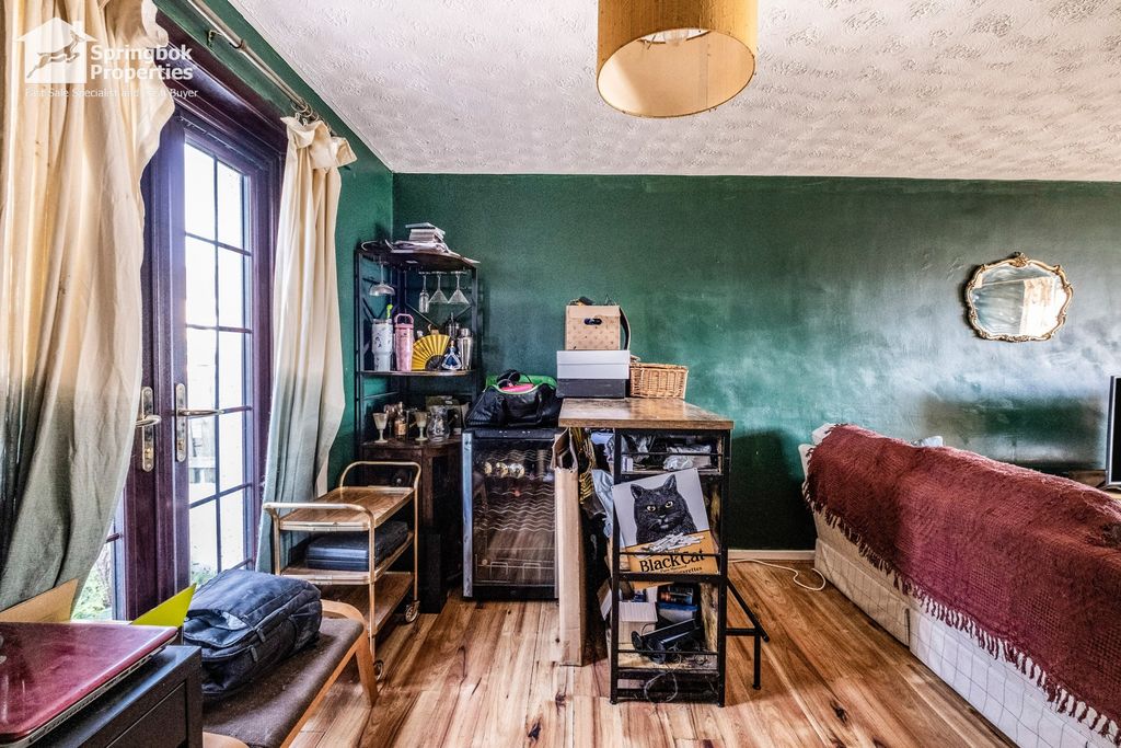 Property photo 3 of 12 Image 3