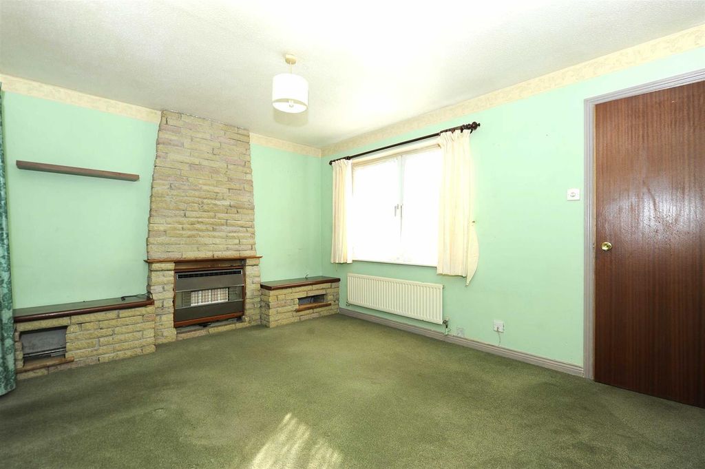 Property photo 3 of 7