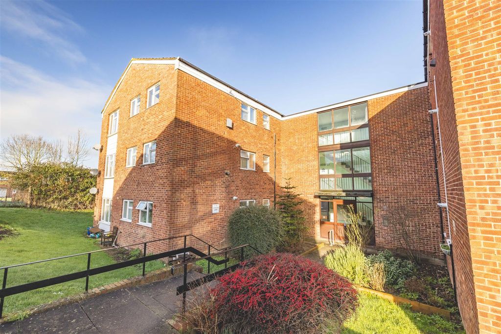 Property photo 1 of 12 Ll9 (12 Of 12).Jpg