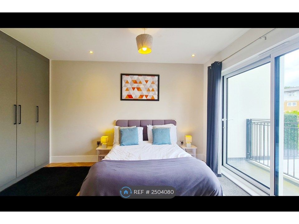 Property photo 2 of 13 Bedroom 1