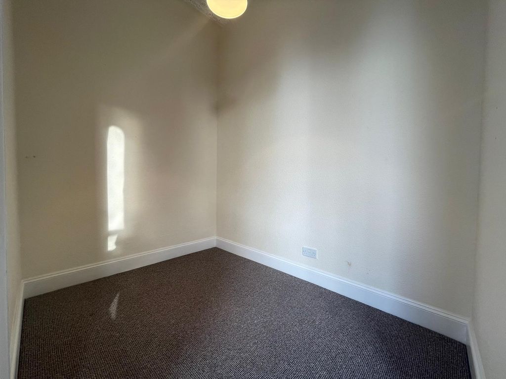Property photo 3 of 4 Bedroom 1