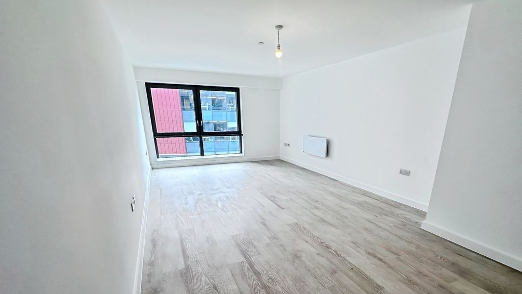 Property photo 3 of 11 Living Room