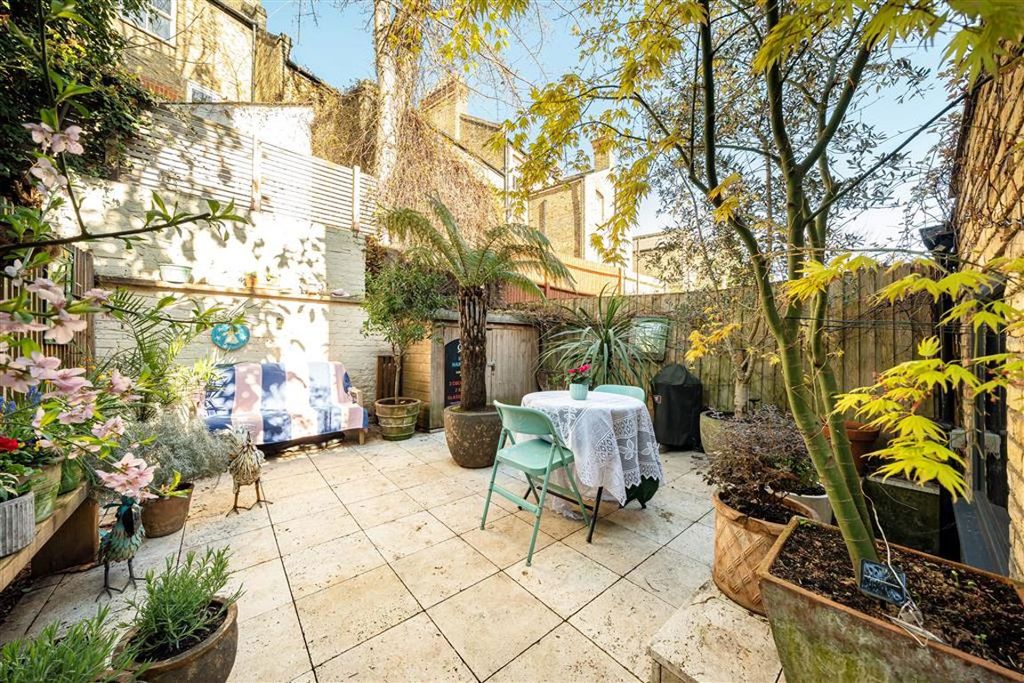 Property photo 2 of 10